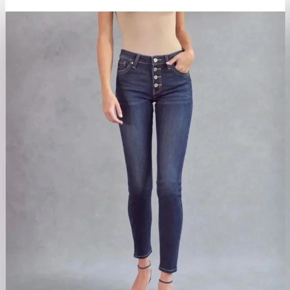 KanCan Midrise Super Skinny Jeans